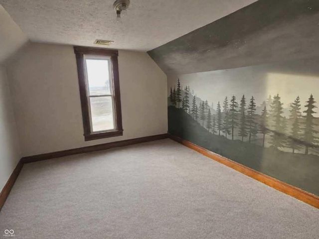 679 S 1050 W, Jamestown, IN 46147