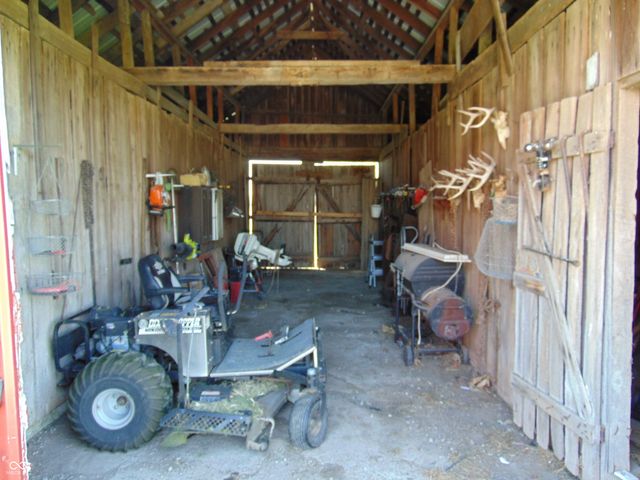 679 S 1050 W, Jamestown, IN 46147