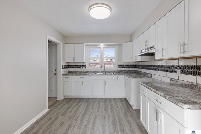 3926 Vernon Avenue, Omaha, NE 68111