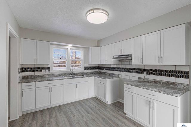 3926 Vernon Avenue, Omaha, NE 68111