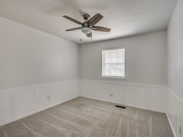 524 S Lewis Lane, Mustang, OK 73064
