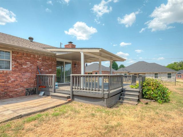 524 S Lewis Lane, Mustang, OK 73064