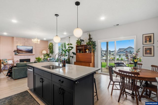 7090 SE Andrea Ln, Corvallis, OR 97330