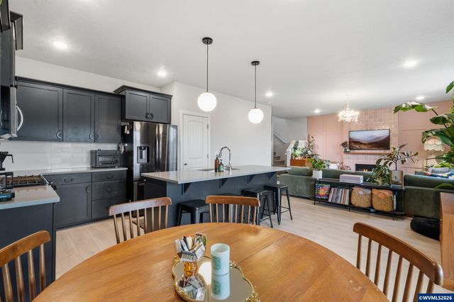 7090 SE Andrea Ln, Corvallis, OR 97330