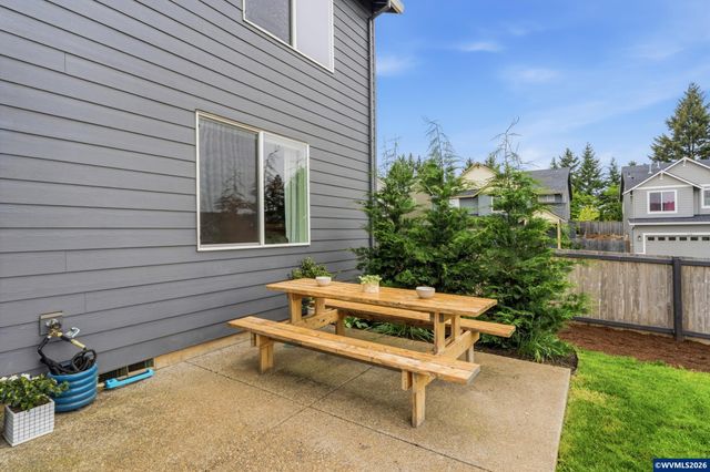 7090 SE Andrea Ln, Corvallis, OR 97330