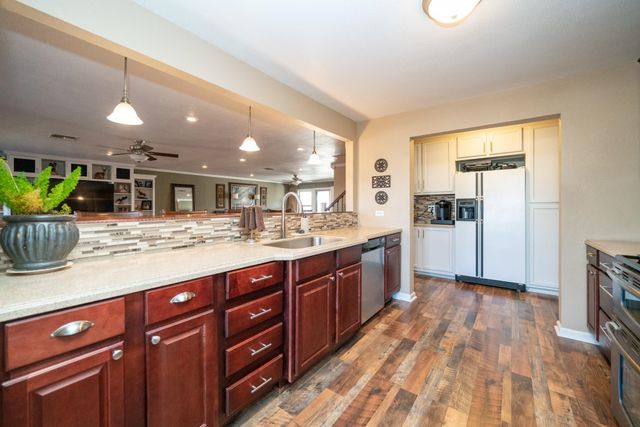 4538 W Loop 281, Longview, TX 75604