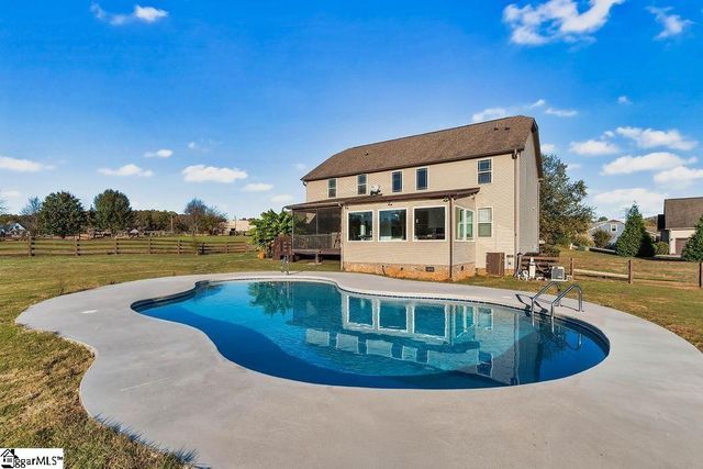 26 Fancy Lane, Travelers Rest, SC 29690