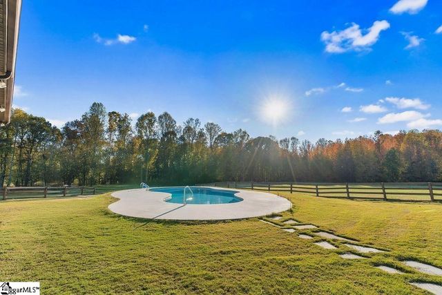 26 Fancy Lane, Travelers Rest, SC 29690