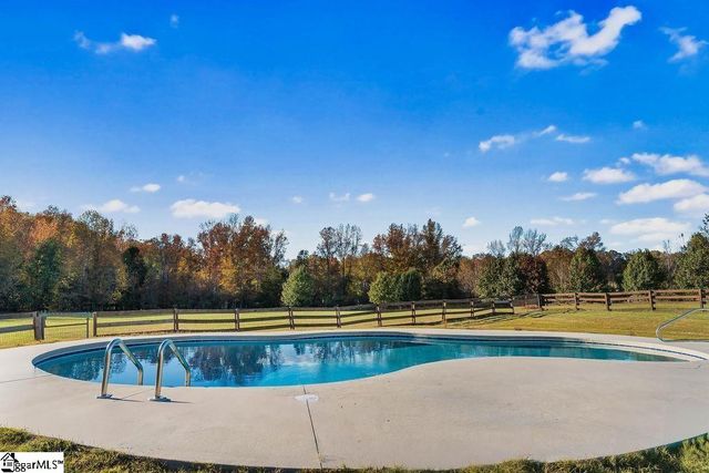 26 Fancy Lane, Travelers Rest, SC 29690