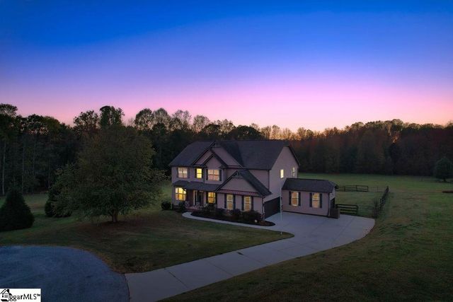 26 Fancy Lane, Travelers Rest, SC 29690