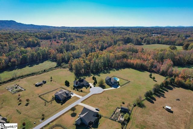 26 Fancy Lane, Travelers Rest, SC 29690