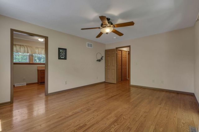 830 Harvest Lane Court, Columbus, OH 43213