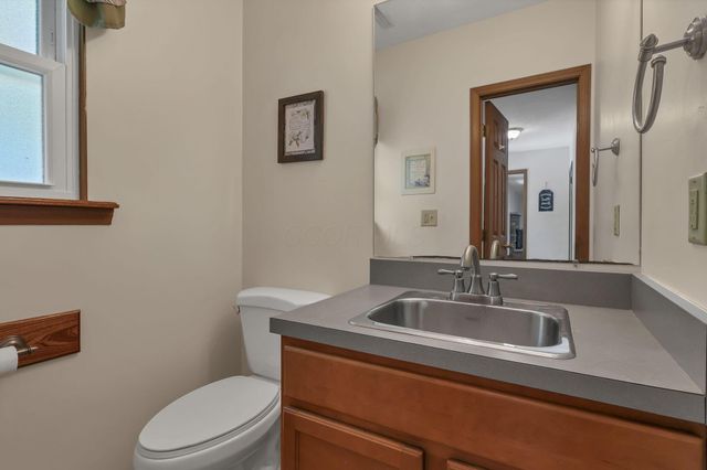 830 Harvest Lane Court, Columbus, OH 43213