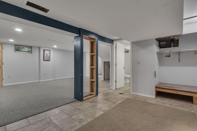 830 Harvest Lane Court, Columbus, OH 43213
