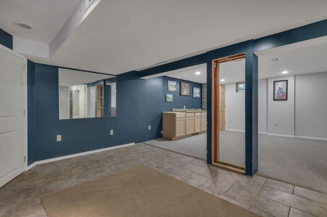 830 Harvest Lane Court, Columbus, OH 43213