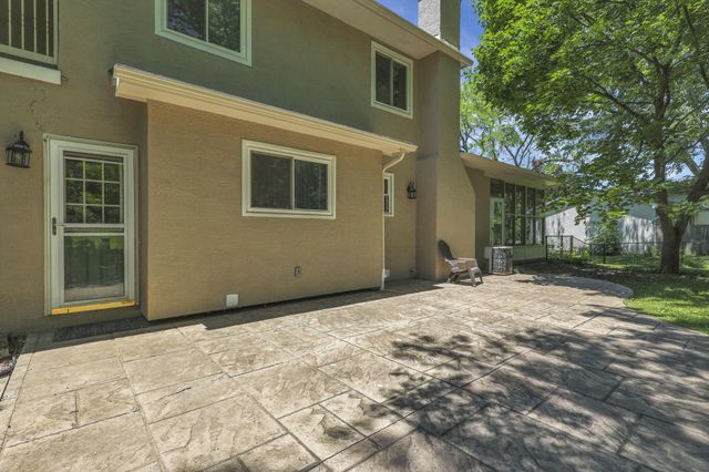 830 Harvest Lane Court, Columbus, OH 43213