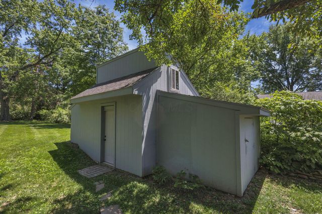 830 Harvest Lane Court, Columbus, OH 43213