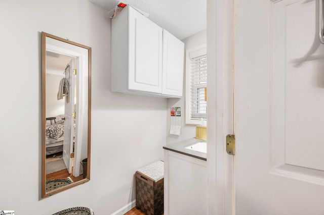 2817 Anderson Road, Greenville, SC 29611