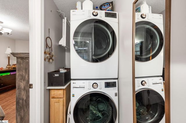 2817 Anderson Road, Greenville, SC 29611