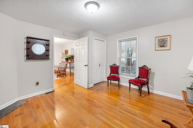 2817 Anderson Road, Greenville, SC 29611