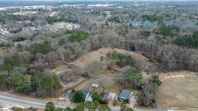 2817 Anderson Road, Greenville, SC 29611