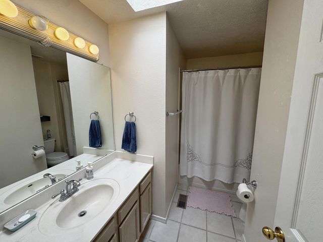 2135 Coyote Willow Avenue NE, Albuquerque, NM 87122