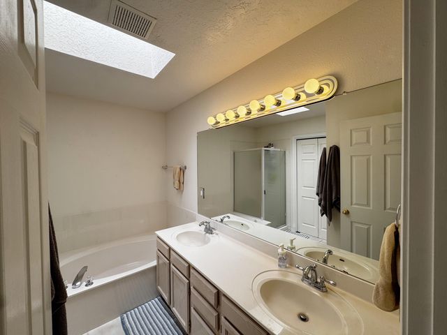 2135 Coyote Willow Avenue NE, Albuquerque, NM 87122