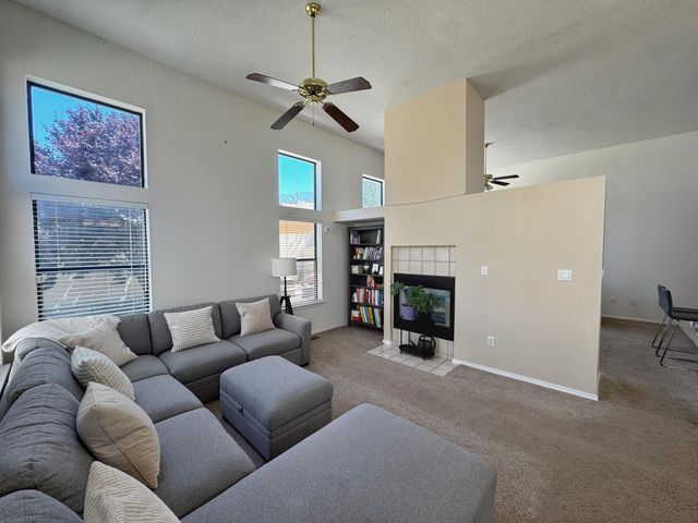 2135 Coyote Willow Avenue NE, Albuquerque, NM 87122