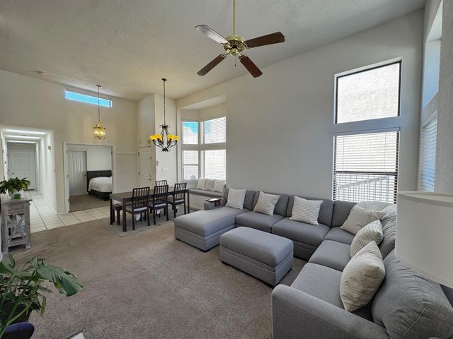 2135 Coyote Willow Avenue NE, Albuquerque, NM 87122