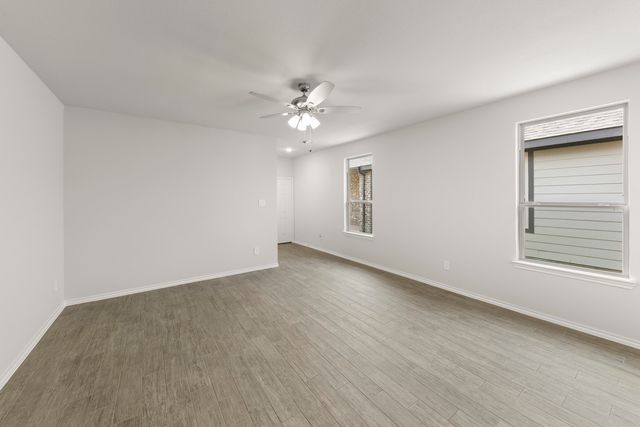 1708 Elle Lane, Aubrey, TX 76227