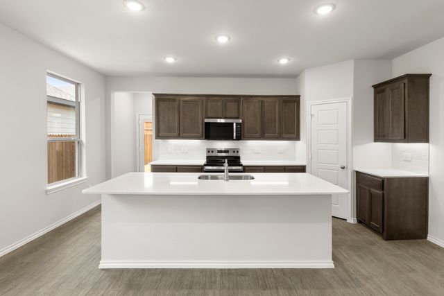 1708 Elle Lane, Aubrey, TX 76227