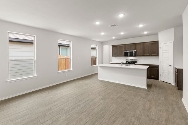 1708 Elle Lane, Aubrey, TX 76227