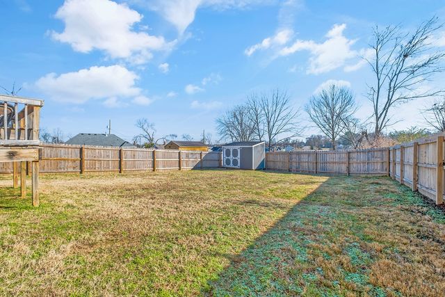 1120 Palmer Ave, Madison, TN 37115