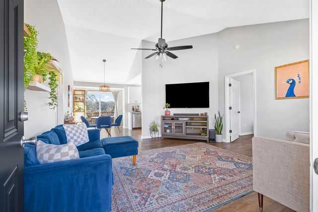 1120 Palmer Ave, Madison, TN 37115