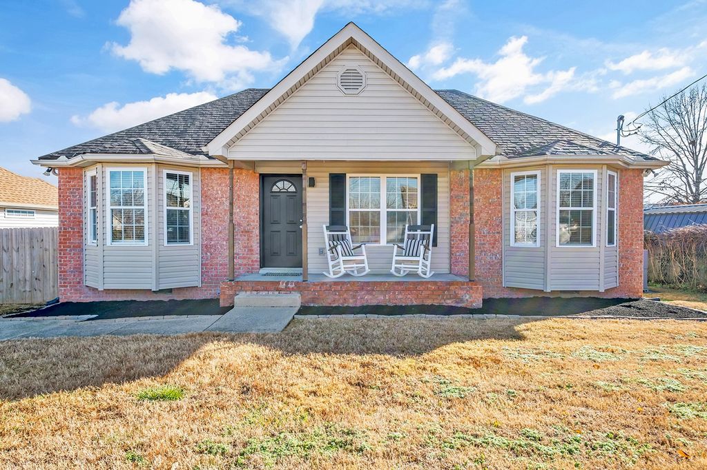 1120 Palmer Ave, Madison, TN 37115