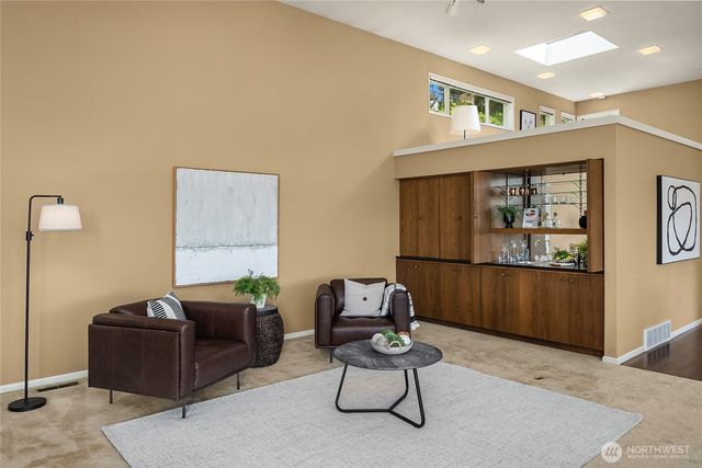 5919 77th Avenue SE, Mercer Island, WA 98040