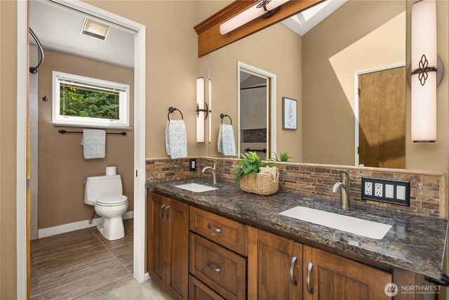 5919 77th Avenue SE, Mercer Island, WA 98040