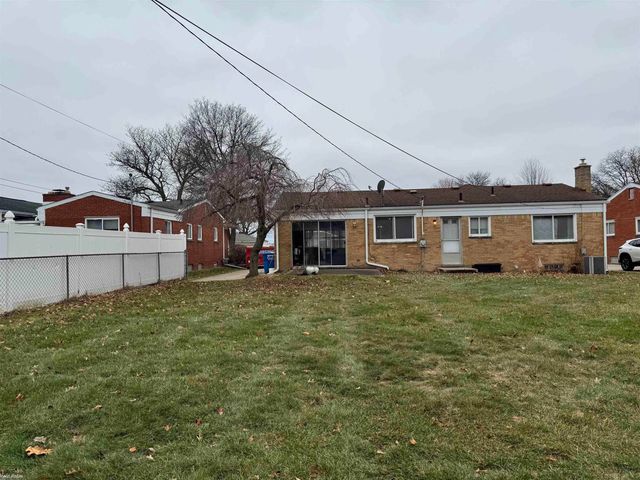 29134 Bonnie Drive, Warren, MI 48093