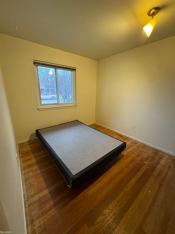 29134 Bonnie Drive, Warren, MI 48093