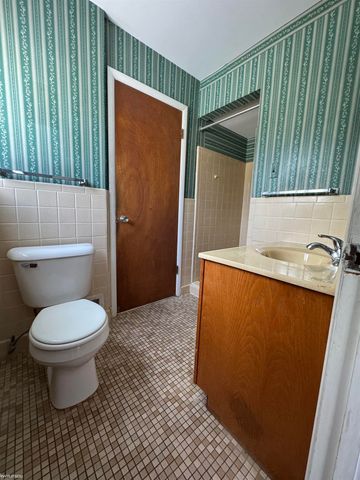 29134 Bonnie Drive, Warren, MI 48093