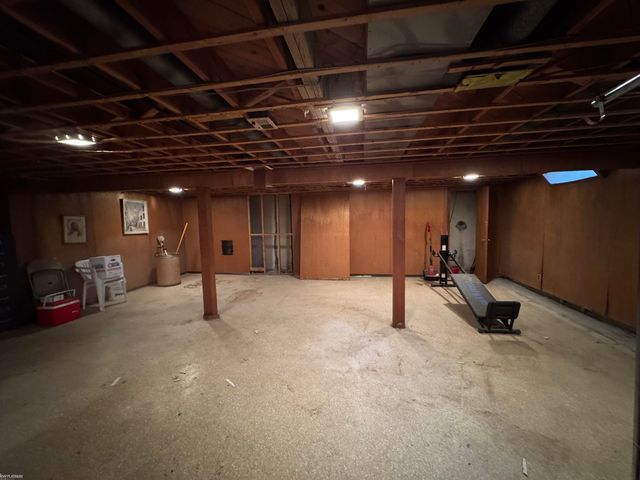 29134 Bonnie Drive, Warren, MI 48093