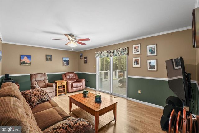 127 HERSHEY CIR, Stewartstown, PA 17363