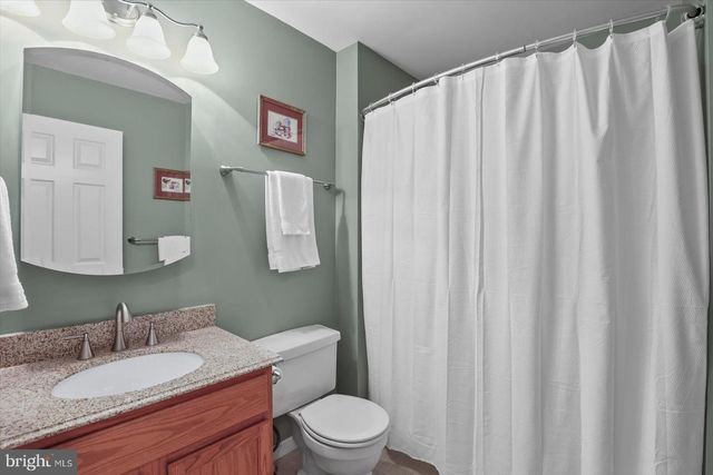 127 HERSHEY CIR, Stewartstown, PA 17363