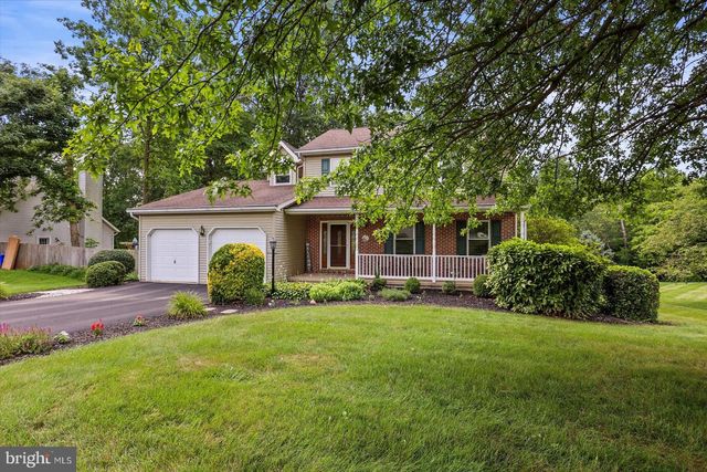 127 HERSHEY CIR, Stewartstown, PA 17363