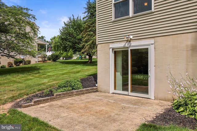 127 HERSHEY CIR, Stewartstown, PA 17363
