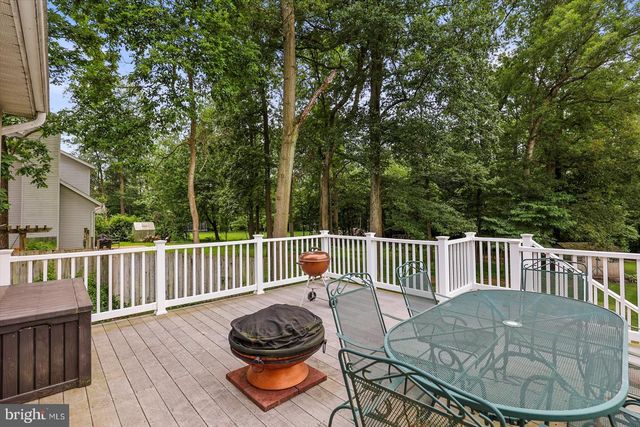 127 HERSHEY CIR, Stewartstown, PA 17363