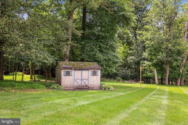 127 HERSHEY CIR, Stewartstown, PA 17363