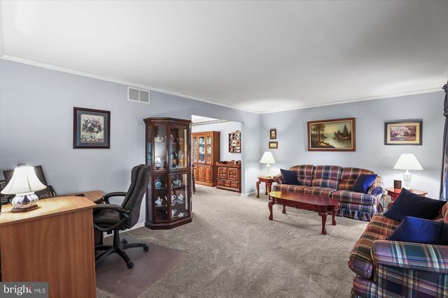 127 HERSHEY CIR, Stewartstown, PA 17363