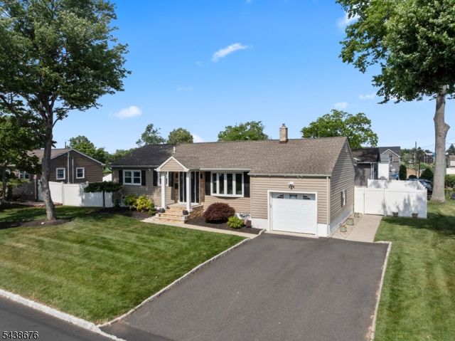 57 Desna St, Piscataway Twp., NJ 08854