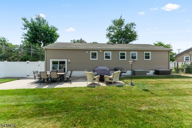 57 Desna St, Piscataway Twp., NJ 08854